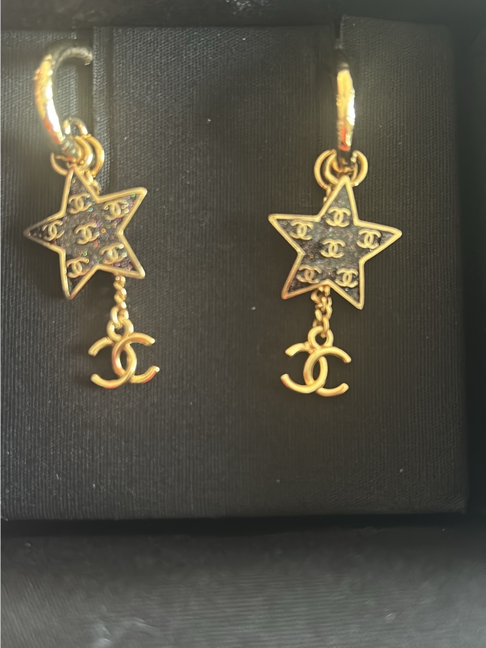 CHANEL Gold & Black Star Charm Drop Earrings & Necklace. BRAND NEW.  Never worn.